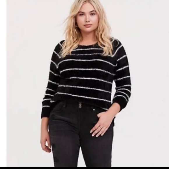 Black stripe long sleeve duzy yarn - Picture 1 of 4